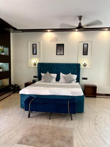 DLF Phase 3 Bed & Breakfast | Business stay