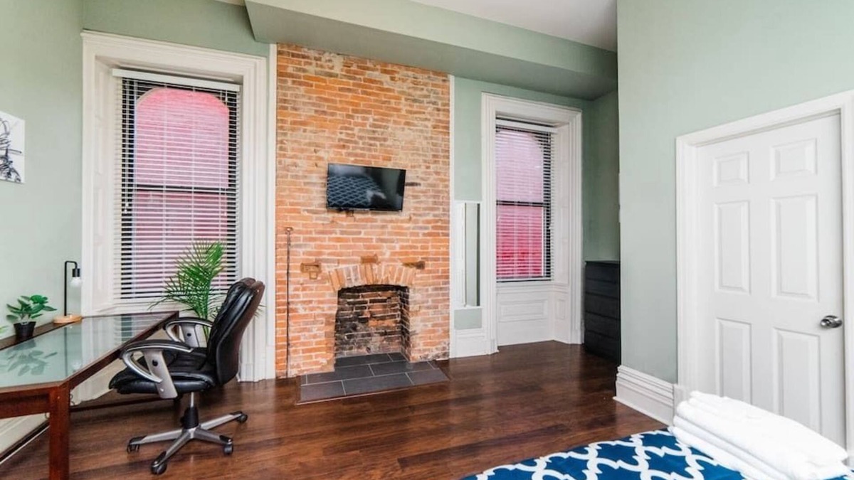 Allegheny-West Apartment | Business Suite - Walkable Entertainment