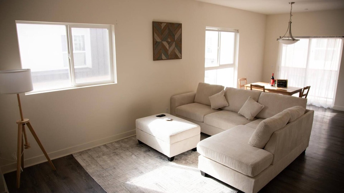 Corona Apartment | Business Traveler’s Haven – 2 Bedrooms, 2 Bathrooms with 1 Office.