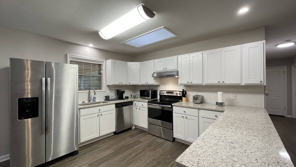 Redlick House | Business Travelers & Near Business District
