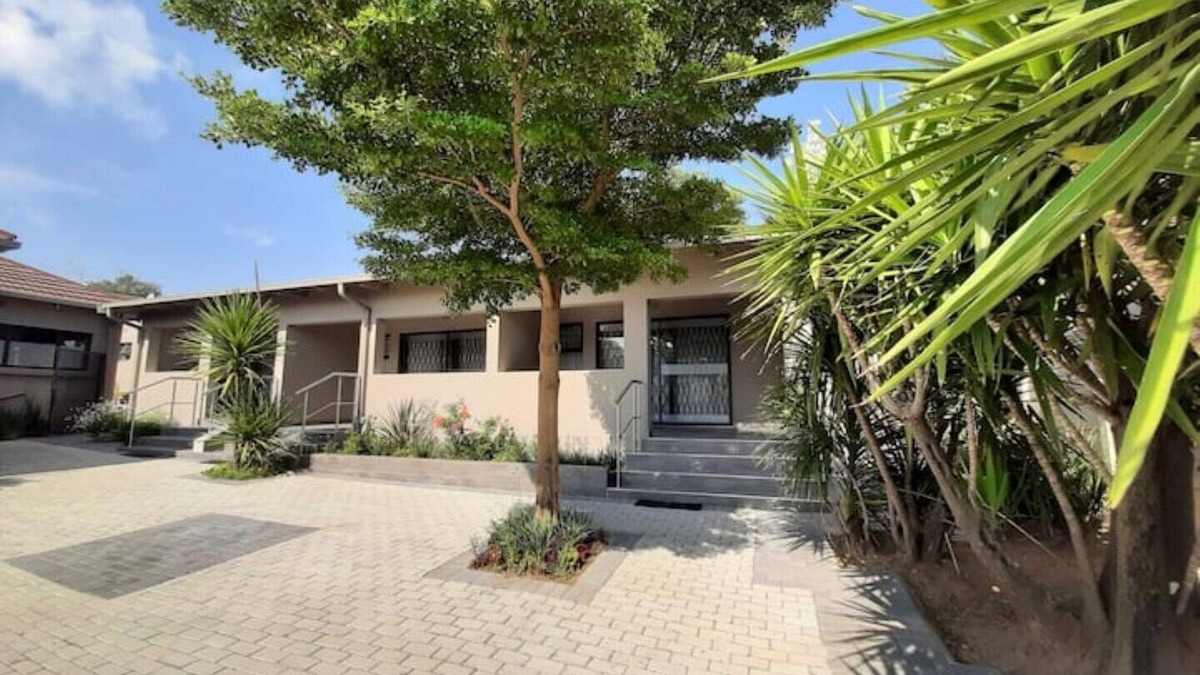 Edenvale Apartment | Bustani 2 - Spacious Secure and Private Apartment - Self-catering