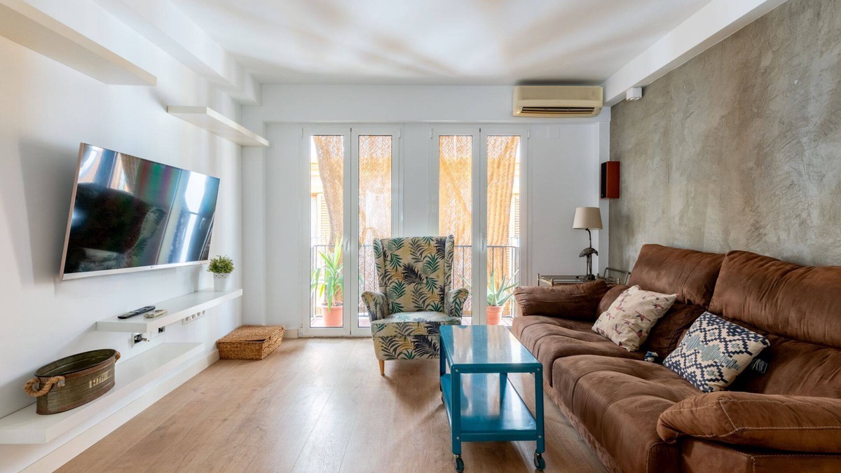 San Julian Apartment | Bustos Tavera Olehousing