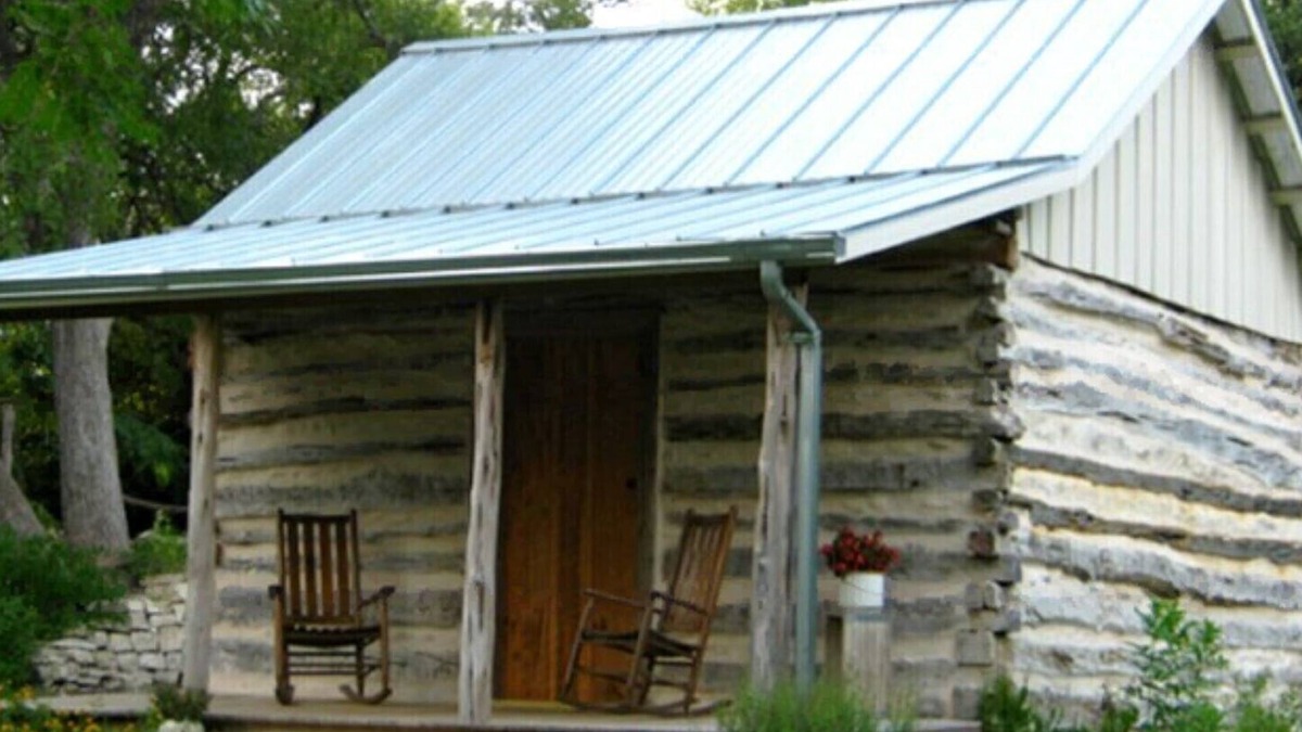 Dripping Springs Cabin | Butler Cabin at The Homestead B&B
