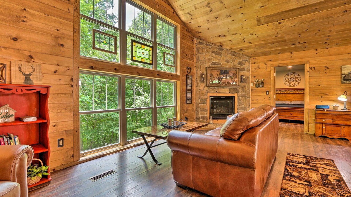 Butler Cabin | Butler Cabin on 19 Acres w/Hot Tub & Fire Pit!