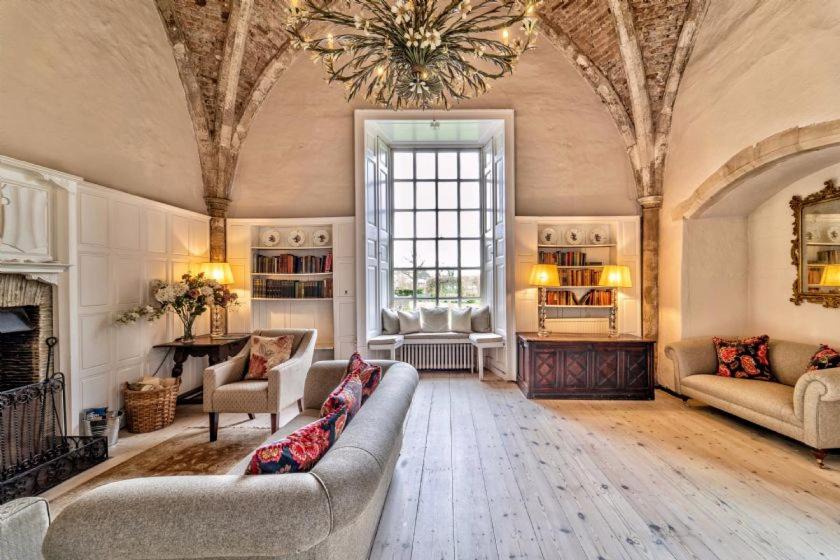 Woodbridge House | Butley Priory
