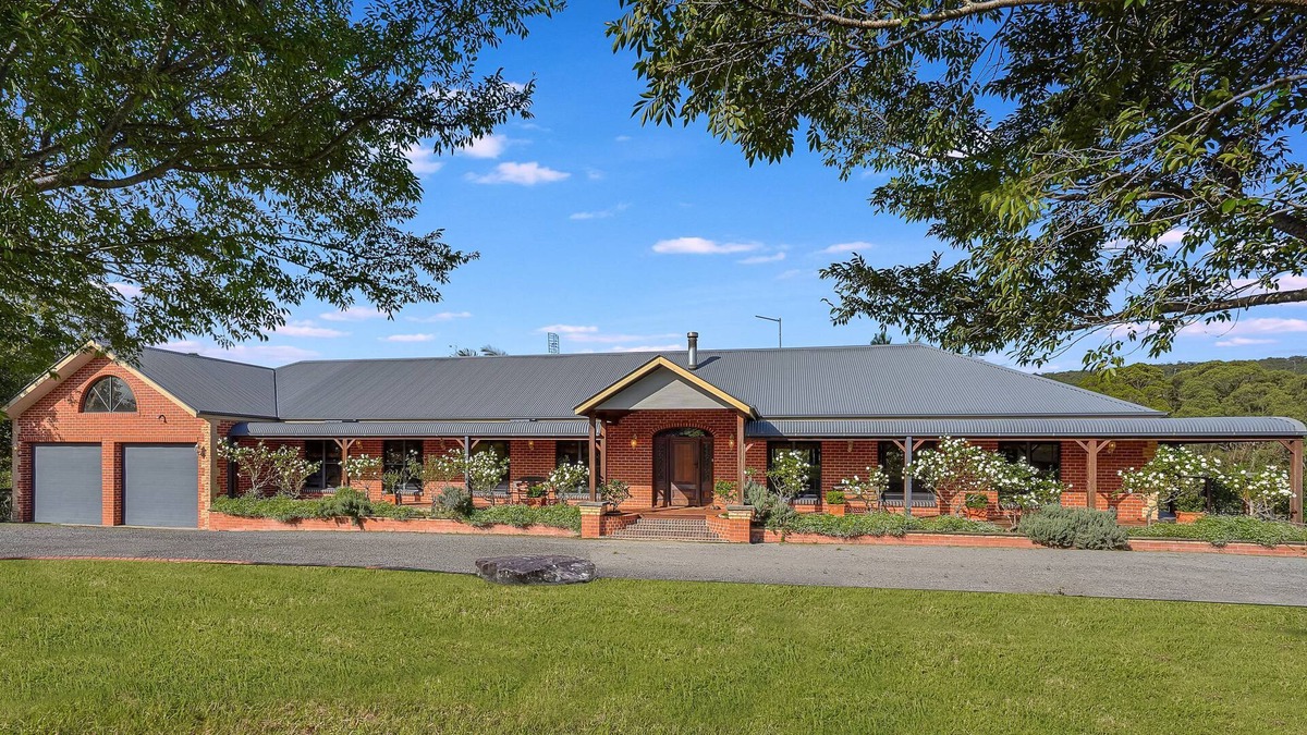 Buttai Other | Buttai Farm Escape: Serene Views, Spacious Stay