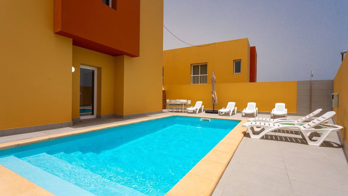 Puerto del Rosario House | BUTTERFLIES POOL 3 TRANQUILITY AND RELAXATION