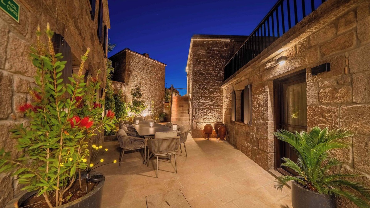Behram Bed & Breakfast | Buyan Han