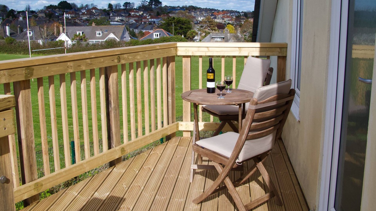 Falmouth Apartment | Buzzard’s Rest - A comfortable, quiet, welcoming property with ample parking.