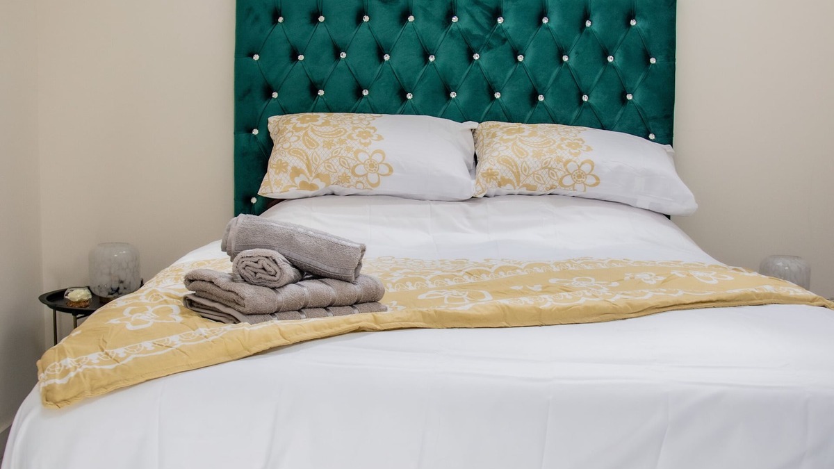 Bradford Apartment | Bv Lush Apartment At Conditioning House Bradford