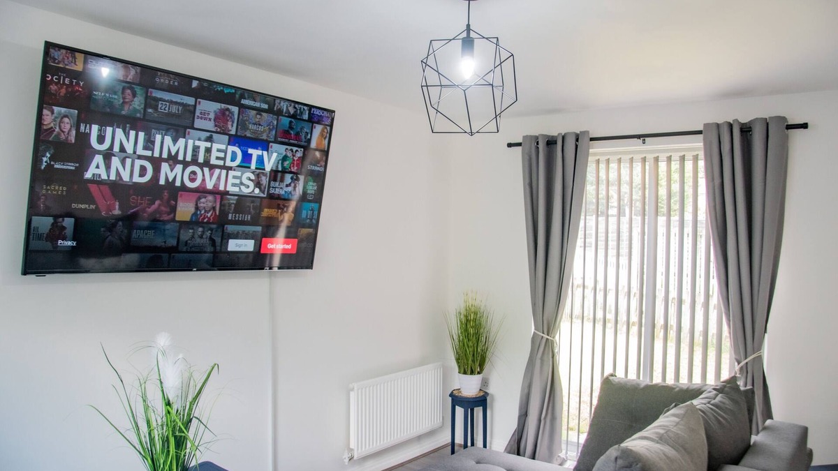 Cheetham Hill House | Bv Stylish Homely 3 Bedrooms by Manchester Arena