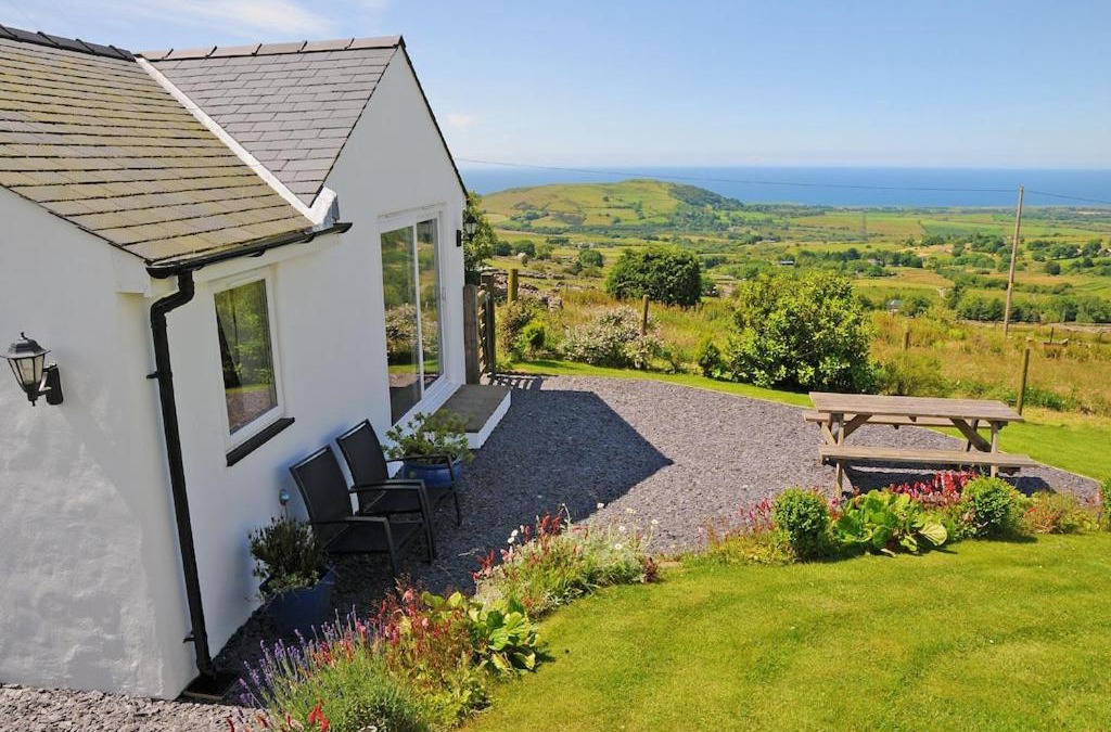 Llanllyfni House | Bwthyn Plas Hafod Cottage