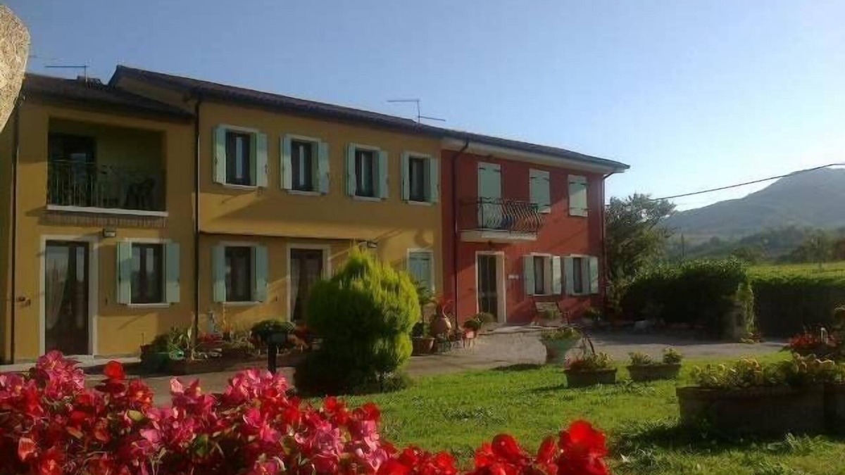 Vo House | By: An hour from VENICE, in the park of the Colli Euganei - Tourist Locations