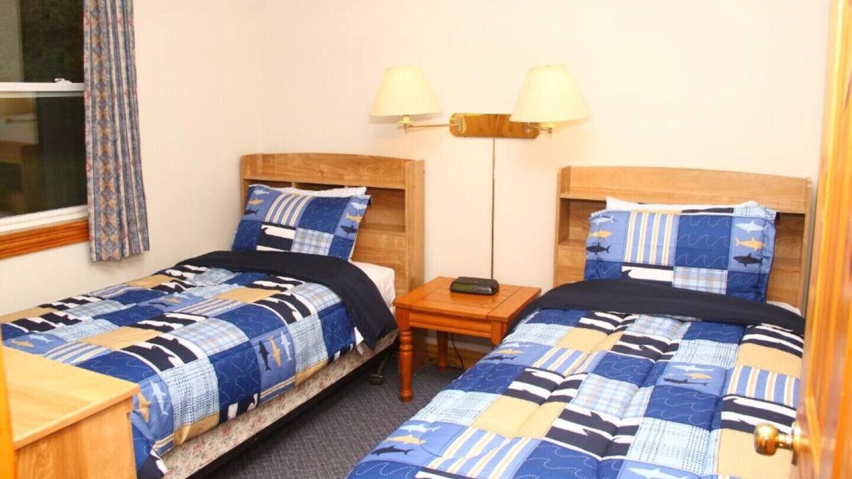 Stanhope Cottage | By The Bay Cottages in Stanhope! - Superior three Bedroom Executive Cottage #5A