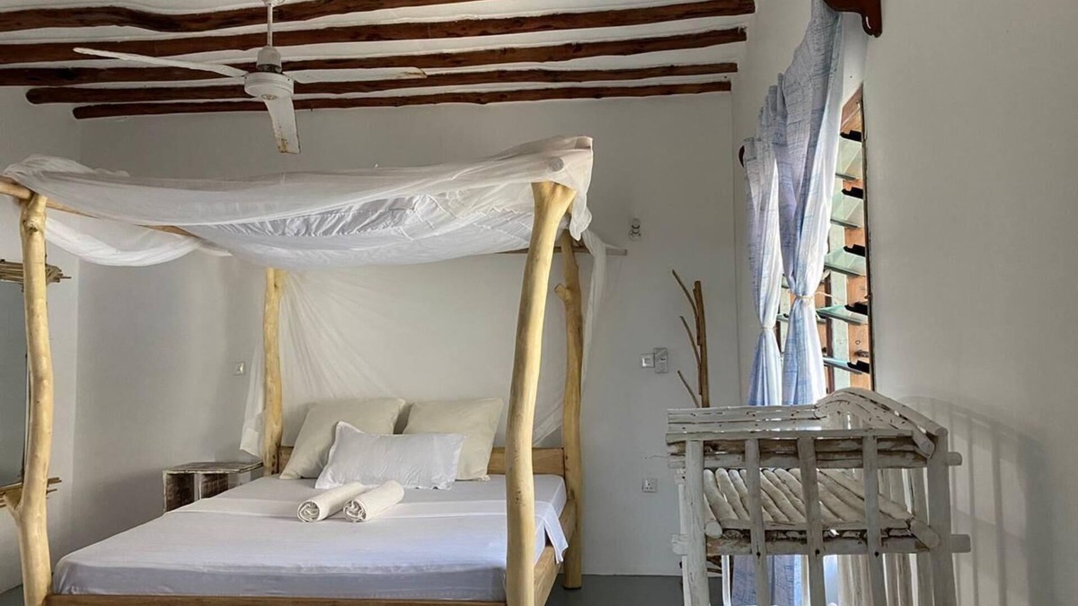 Watamu Villa | By the beach is the most awesome , cozy, stylish, tranquil, getaway villa.