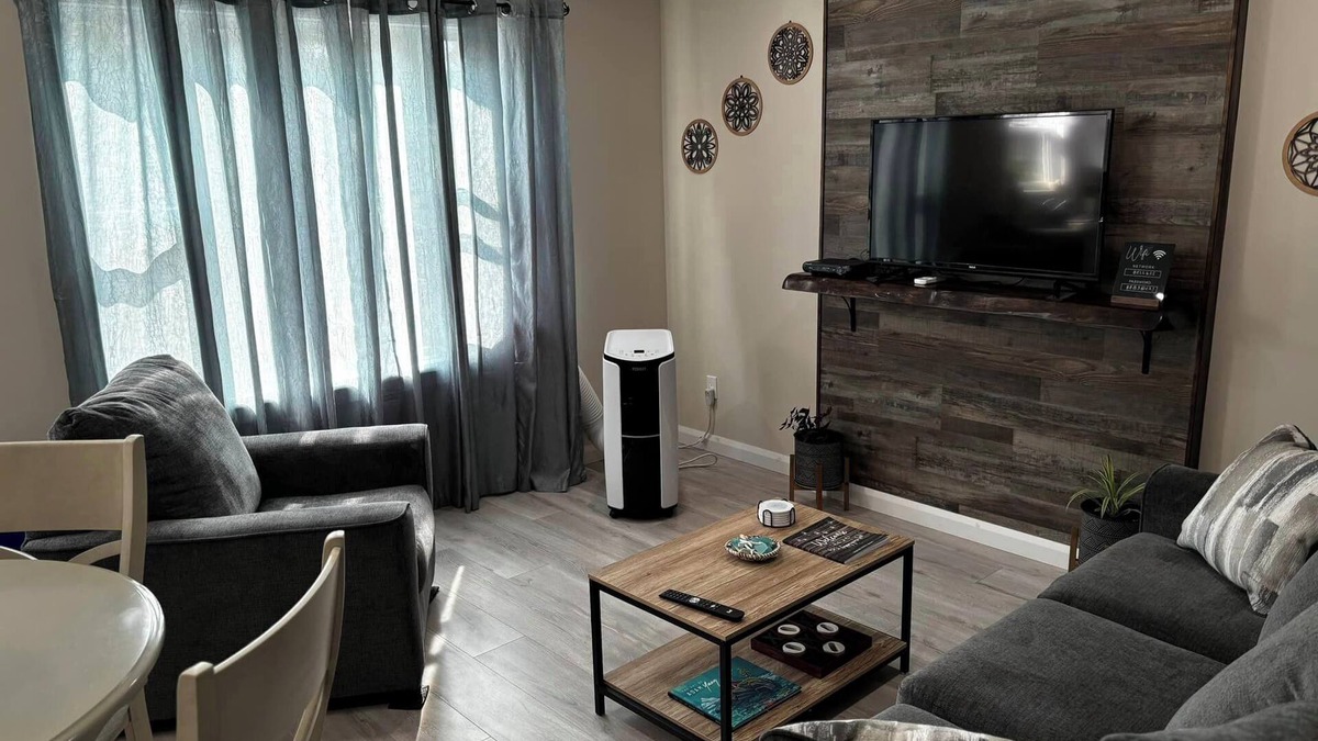 Deer Lake Apartment | By the Beach - Unit BnBeautiful Beachside Retreat