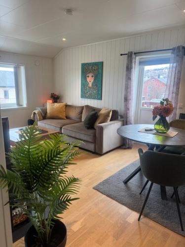 Kirkenes Apartment | By the city center Free parking Newly renovated