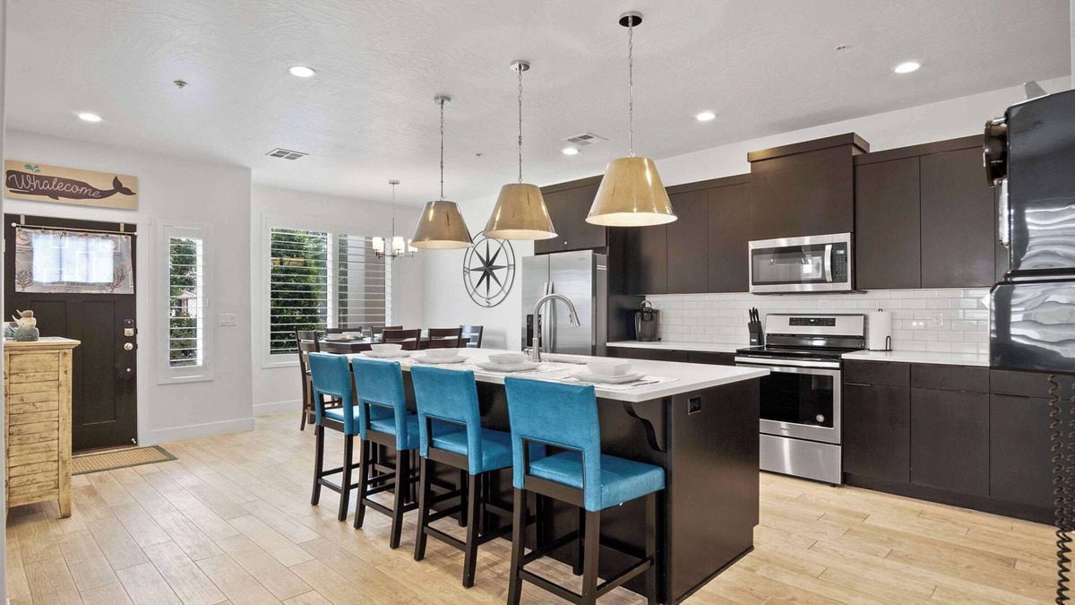 Washington Fields Condo | By the Sea | Ocean Vibes in the Desert!