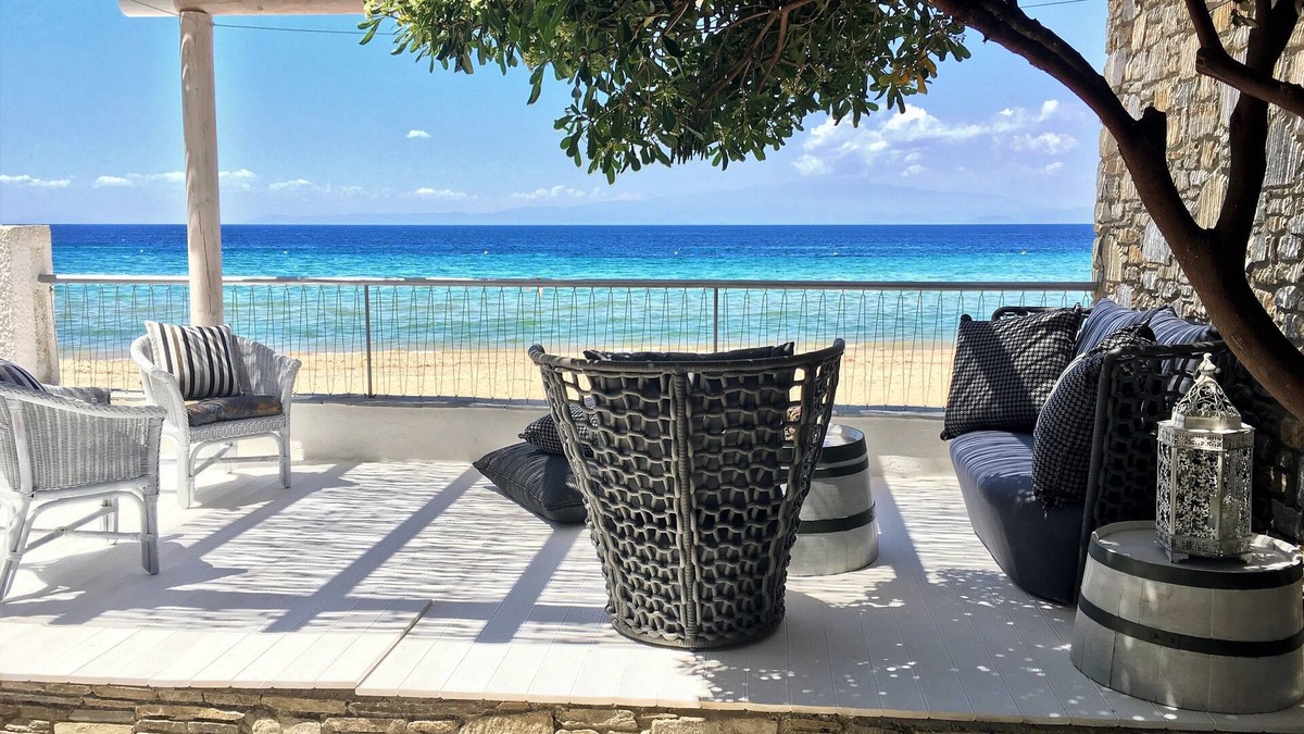 Megalos Prinos Villa | BYBLOS MARE - The Luxury Beachfront Villa in Greece.