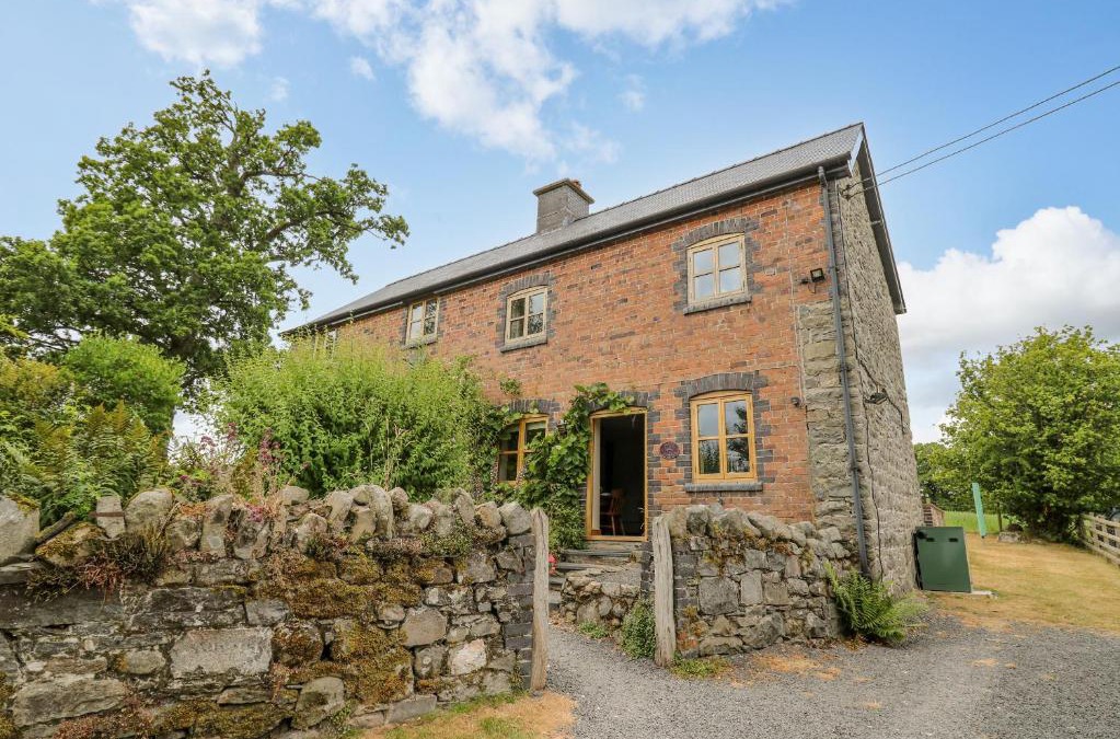 Llandrindod Wells House | Byrdir Cottage