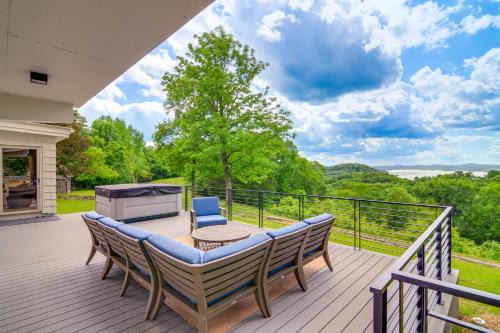 Allons House | Byrdstown Home on 65 Acres with Pool, Trail to Lake!