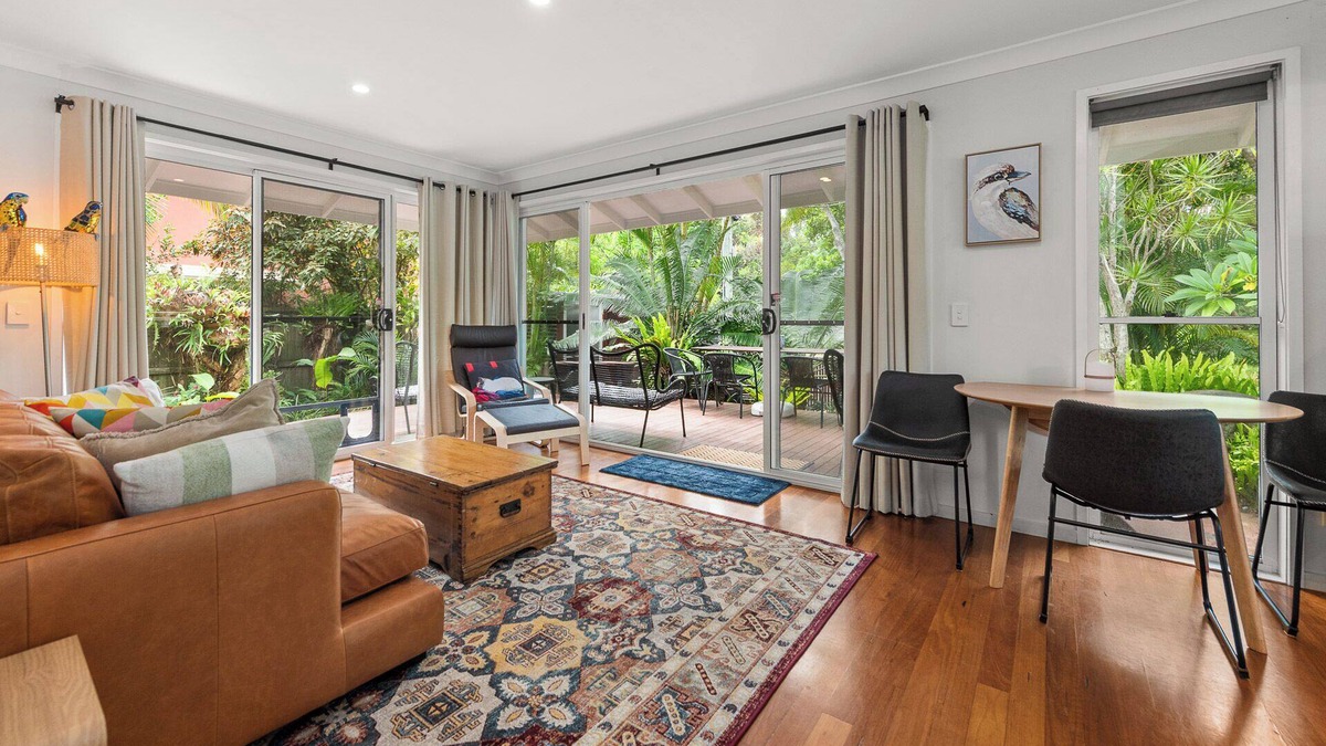 Suffolk Park Apartment | Byron Bay Accom - Kookaburra Beachside Apartment - 176 Alcorn St
