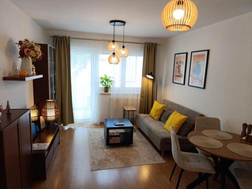 Vrakuna Apartment | Byt s parkovaním, balkónom, klimatizáciou, free parking