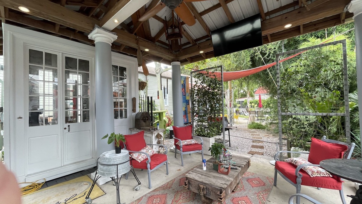 Bywater House | Bywater Home, Parking and Pet Friendly Retreat by RedAwning