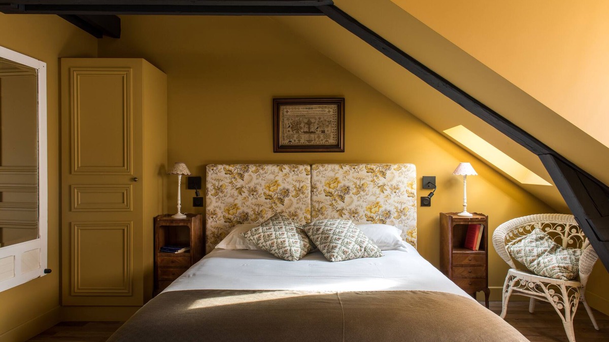 Dieppe Apartment | Célestine -Apartment-Exclusive-Ensuite with Shower