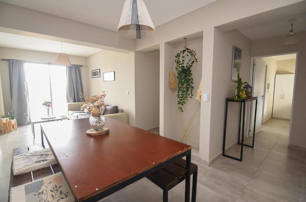 Province of Tucuman Apartment | Cómodo apt 2DR con hermosas vistas!