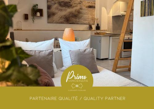Aubiere Apartment | Côté Cour - Studio voûté by PRIM0 C0NCIERGERIE