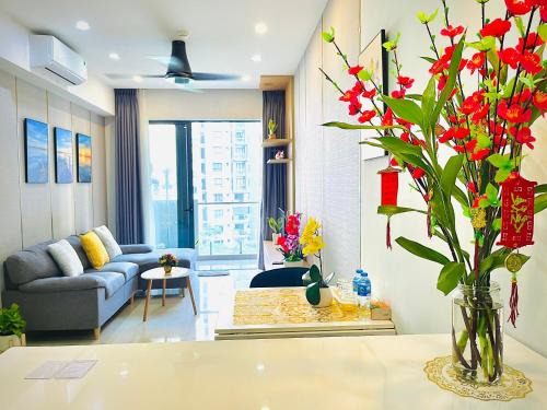 Tan Phu District Apartment | Căn Hộ 2 phòng ngủ Emerald cạnh Siêu Thị AEON mall Tân Phú