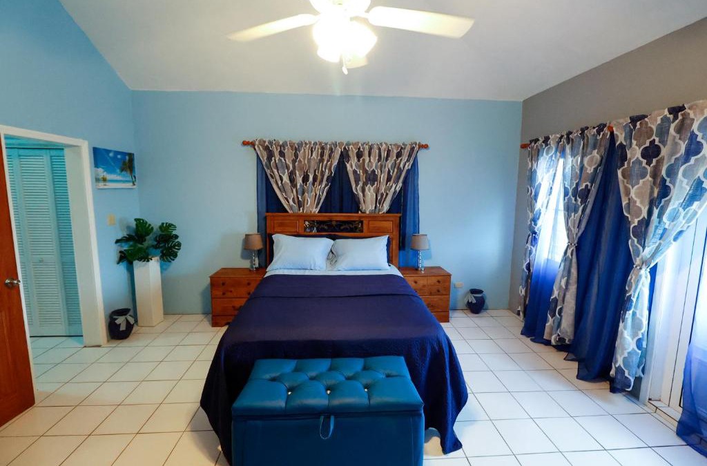 Sandy Hill Bed & Breakfast | C&D Residential Penthouse
