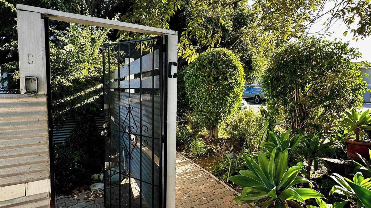 Mesa Verde Apartment | (C) The Retreat - Orange Coast Hideaway - Clean!