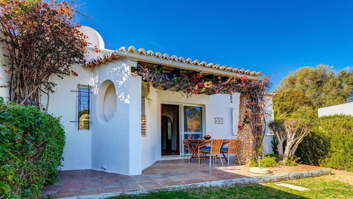 Mato Serrao Ski Chalet | C28 Q.P Amazing house nested in the heart of Carvoeiro!
