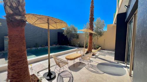 Aghouatim Villa | C3 Villa Alambra - Marrakech Vue Atlas & Piscine Privée