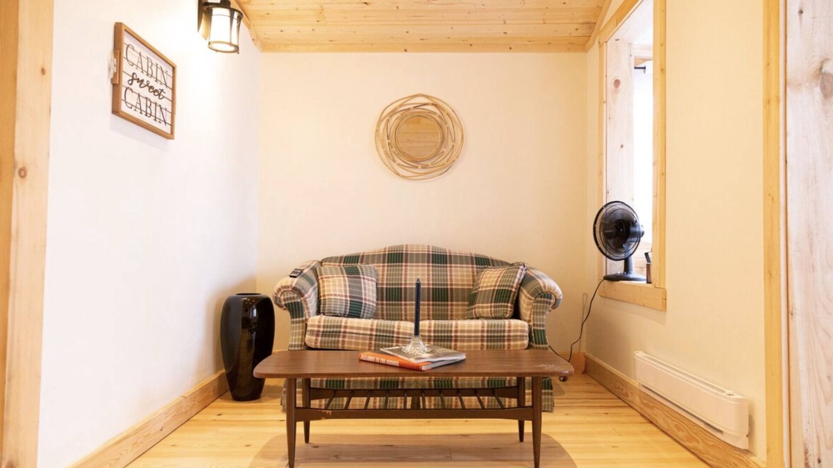Timiskaming District Cabin | C8 - Cozy Lakefront Cottage in Temiskaming Shores