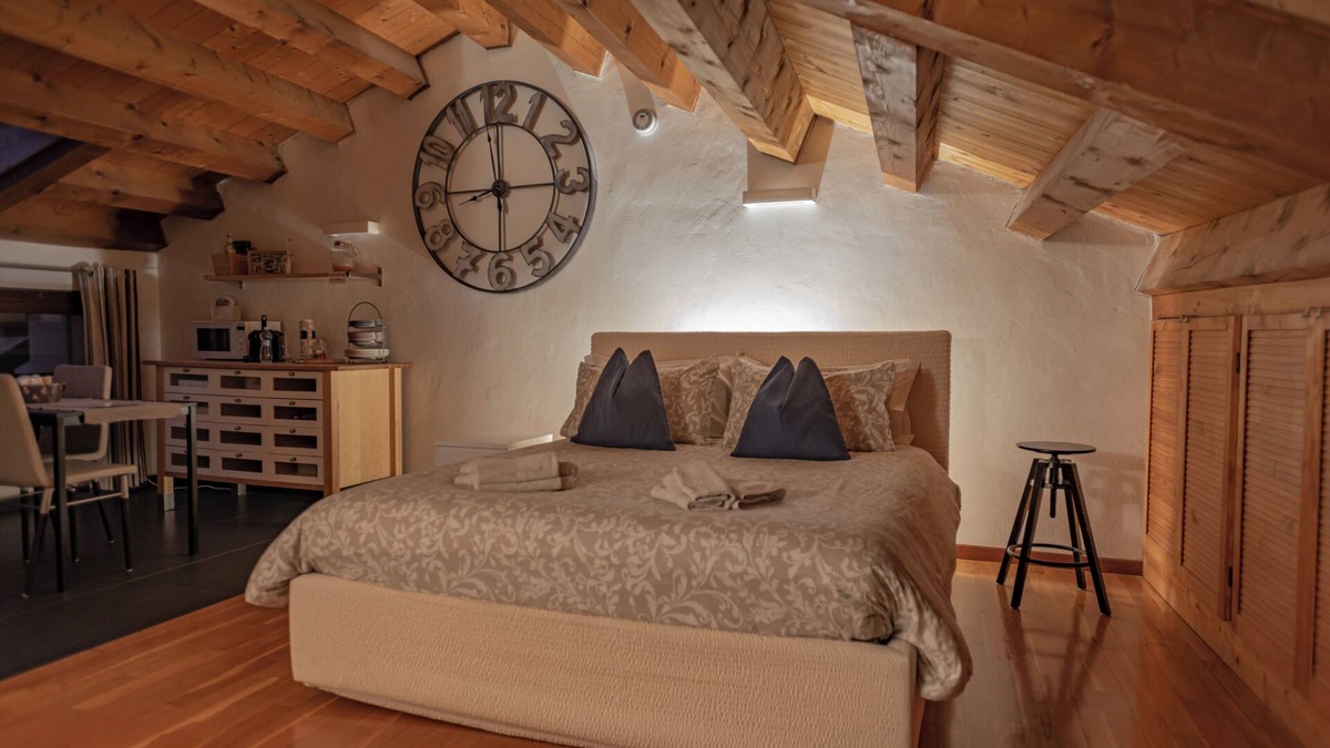 Vittorio Veneto Apartment | Cà Emo Tower, the Mansard of Serravalle
