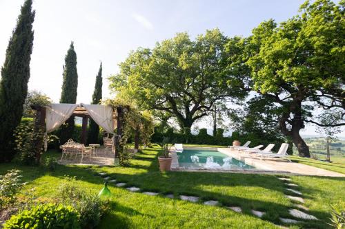 Fossombrone House | Ca' le cerque, villa surrounded by the Marche nature