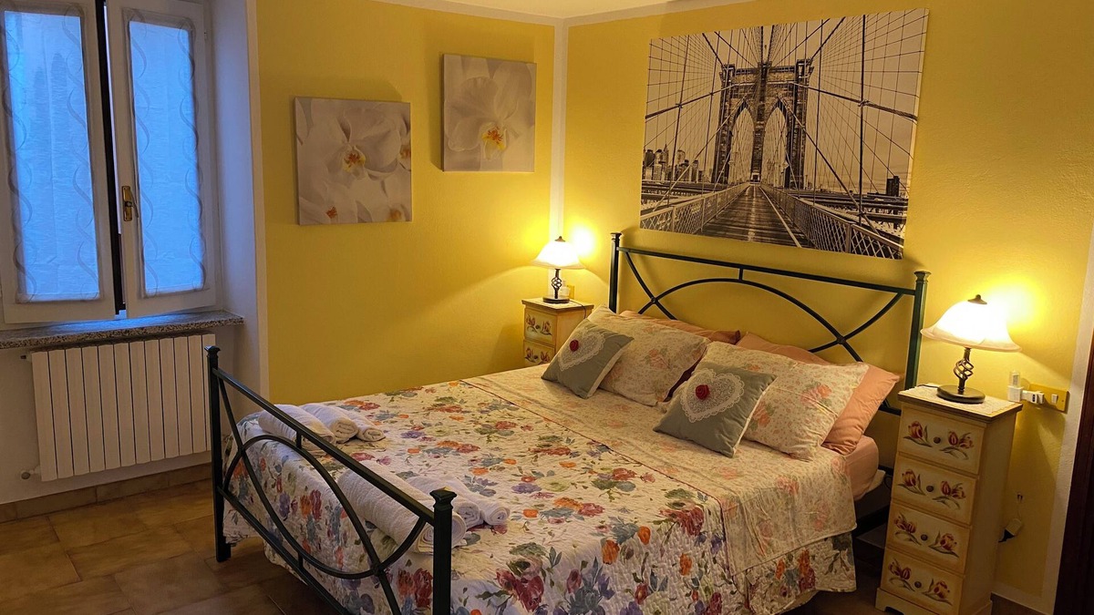 Lecco Apartment | Cà Lina Lecco, spacious apartment whith parking space