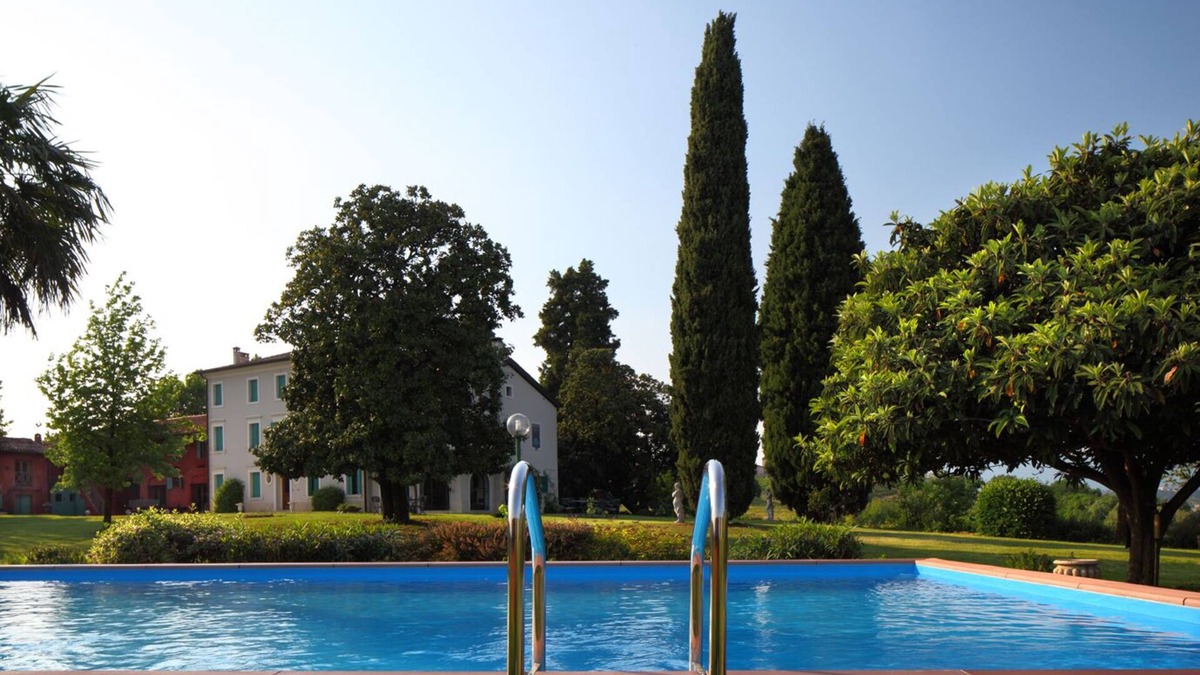 San Pietro di Feletto Apartment | Ca 'Milone Loft with pool sleeps 7