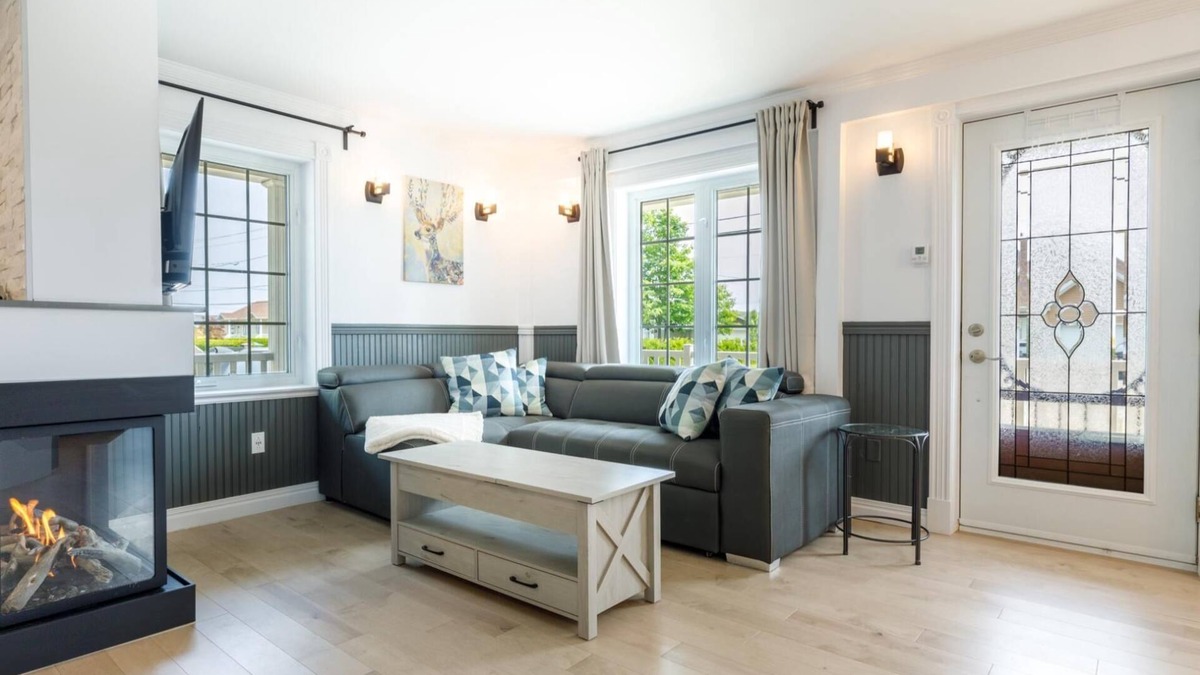 Petite-Riviere-Saint-Francois Condo | Condo 1114 Cozy waterfront condo