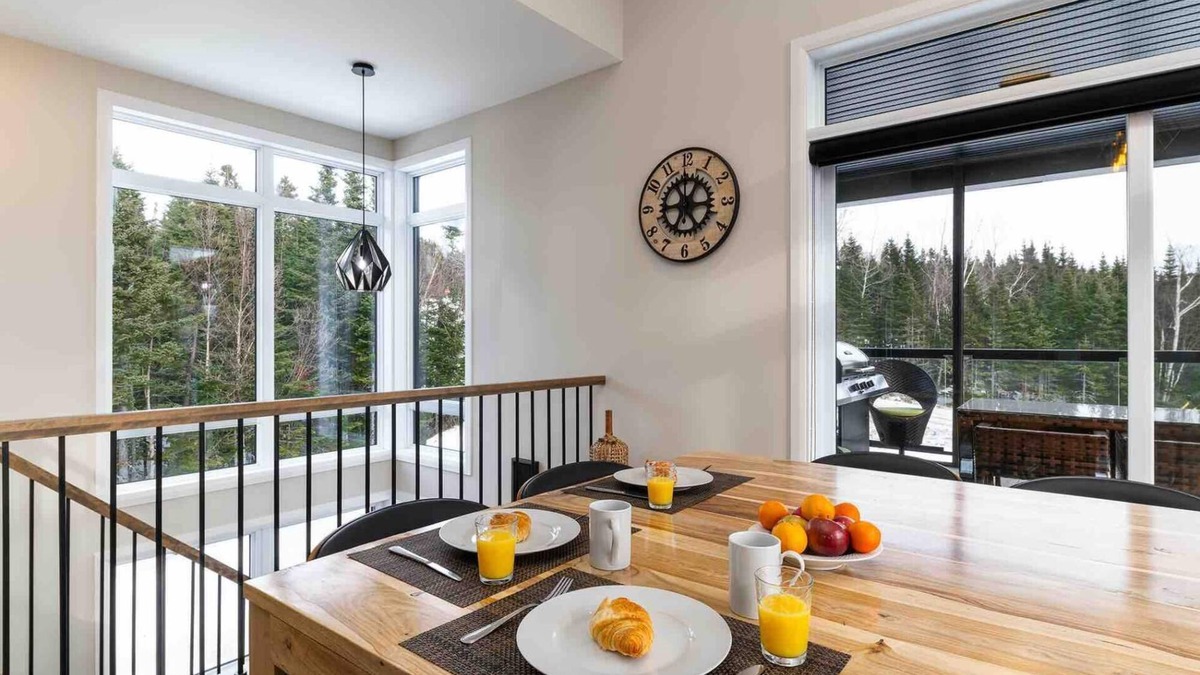 Petite-Riviere-Saint-Francois Ski Chalet | Chalet Bleu 6: Mountain Views, Spa, Pets OK, Games