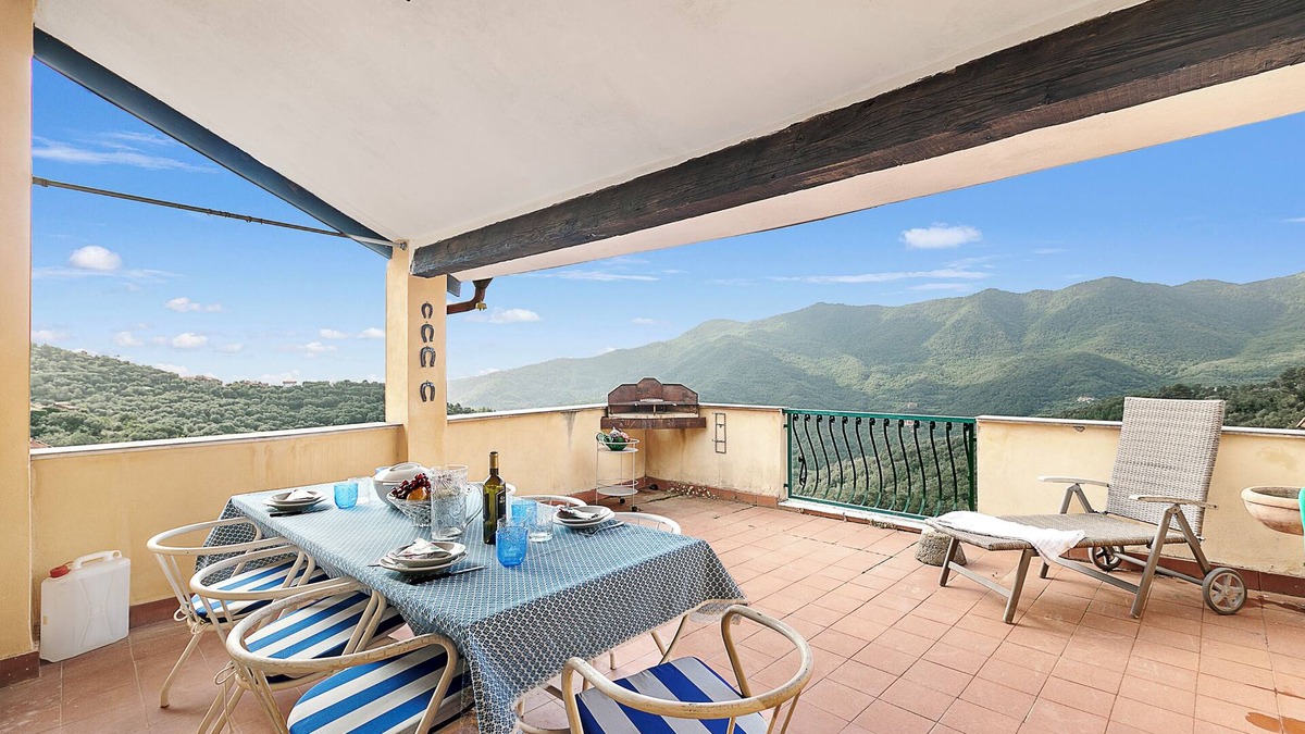 Caio House | Ca Veggia for nature lovers, Stellanello, Italy