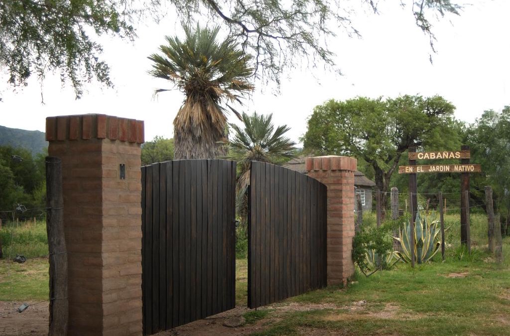 Ayacucho Department Cabin | Cabanas en el Jardin Nativo