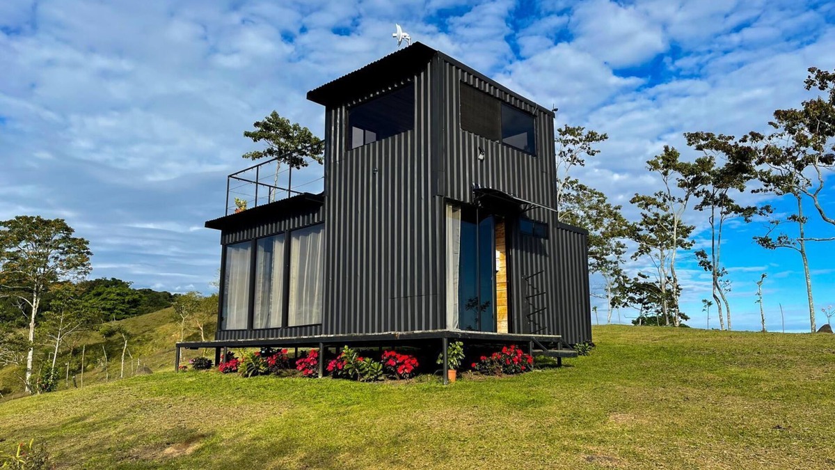 Pacuare Reserve Cabin | Cabaña Alto Luciérnaga