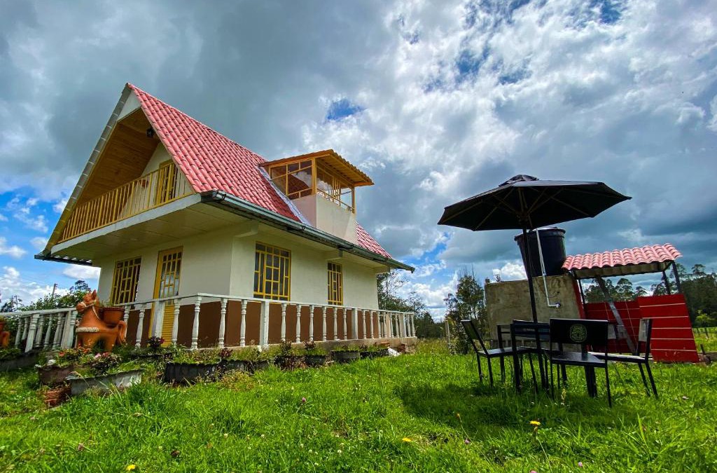 Saboya House | Cabaña campestre en Chiquinquirá