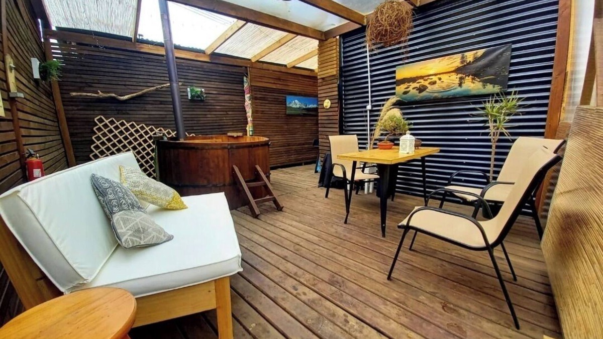 Puerto Montt Apartment | Cabaña Cerca del Centro con Tinaja