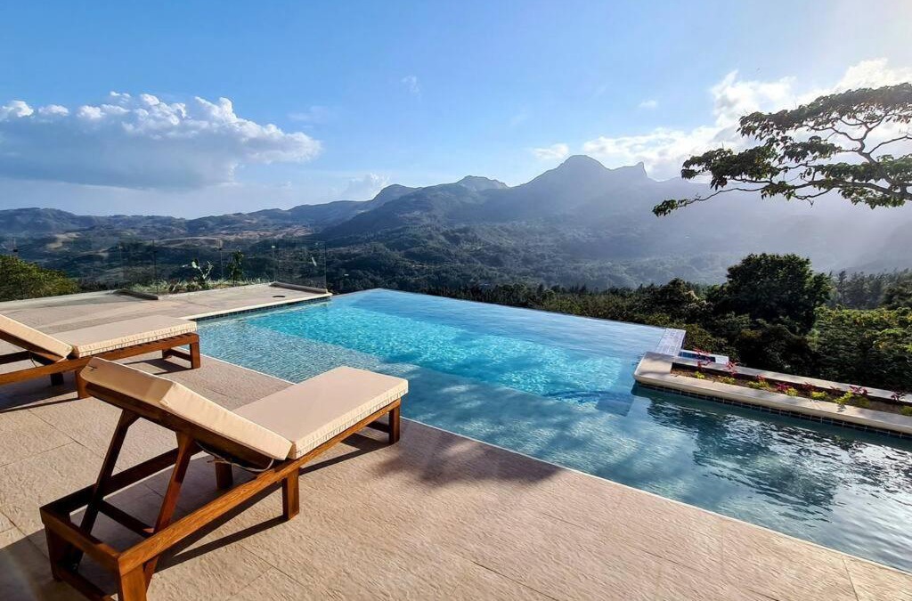 Altos del Maria Villa | Cabaña con Espectacular Vista y Piscina Climatizada