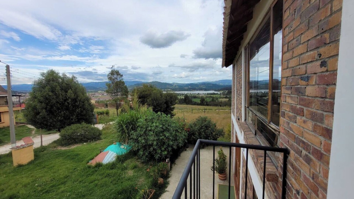 Paipa Cabin | Cabaña con Hermosa Vista al Lago Sochagota
